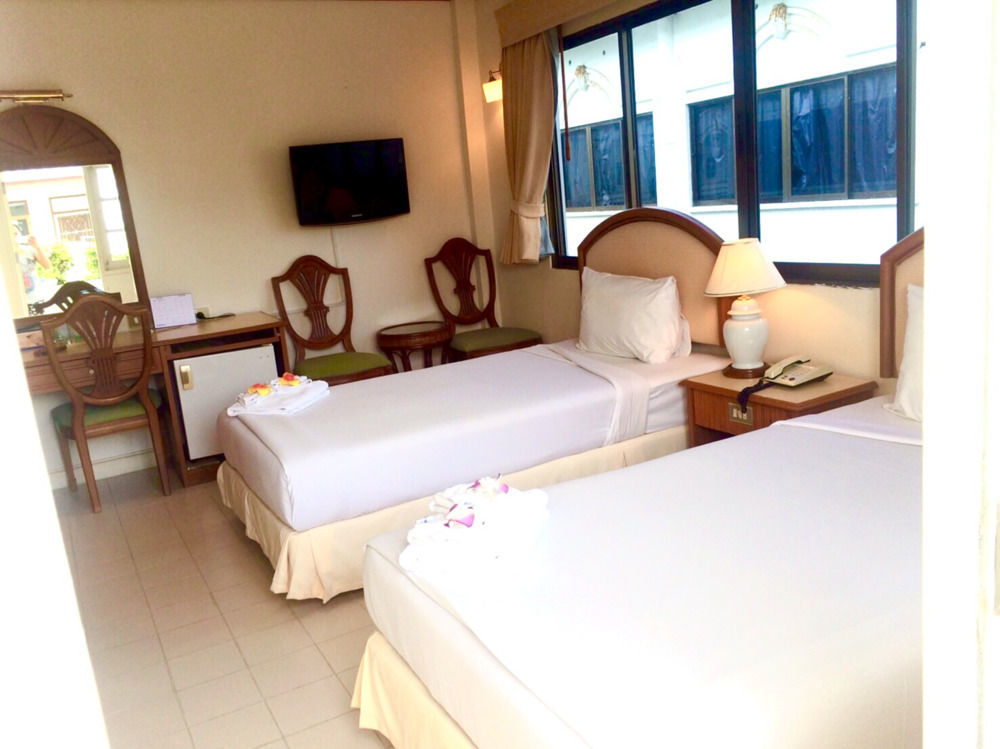 Smile Inn Patong Exterior foto